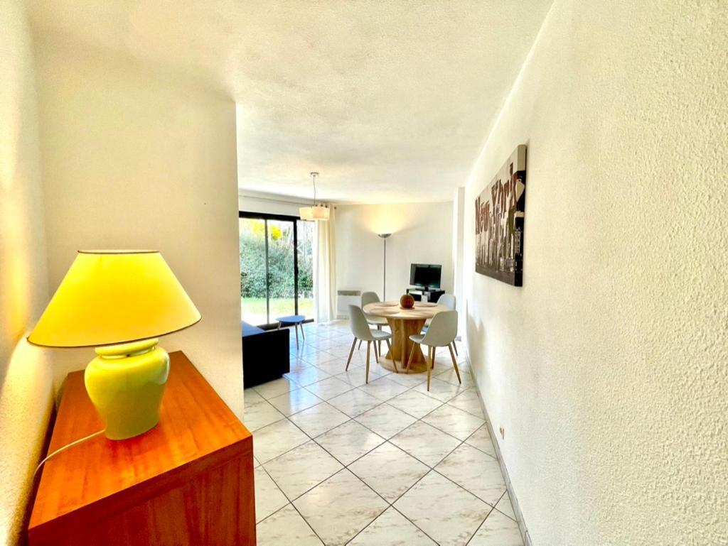 Apartmán Charmant Rez De Jardin - 900M Plage De Pontaillac Royan Exteriér fotografie